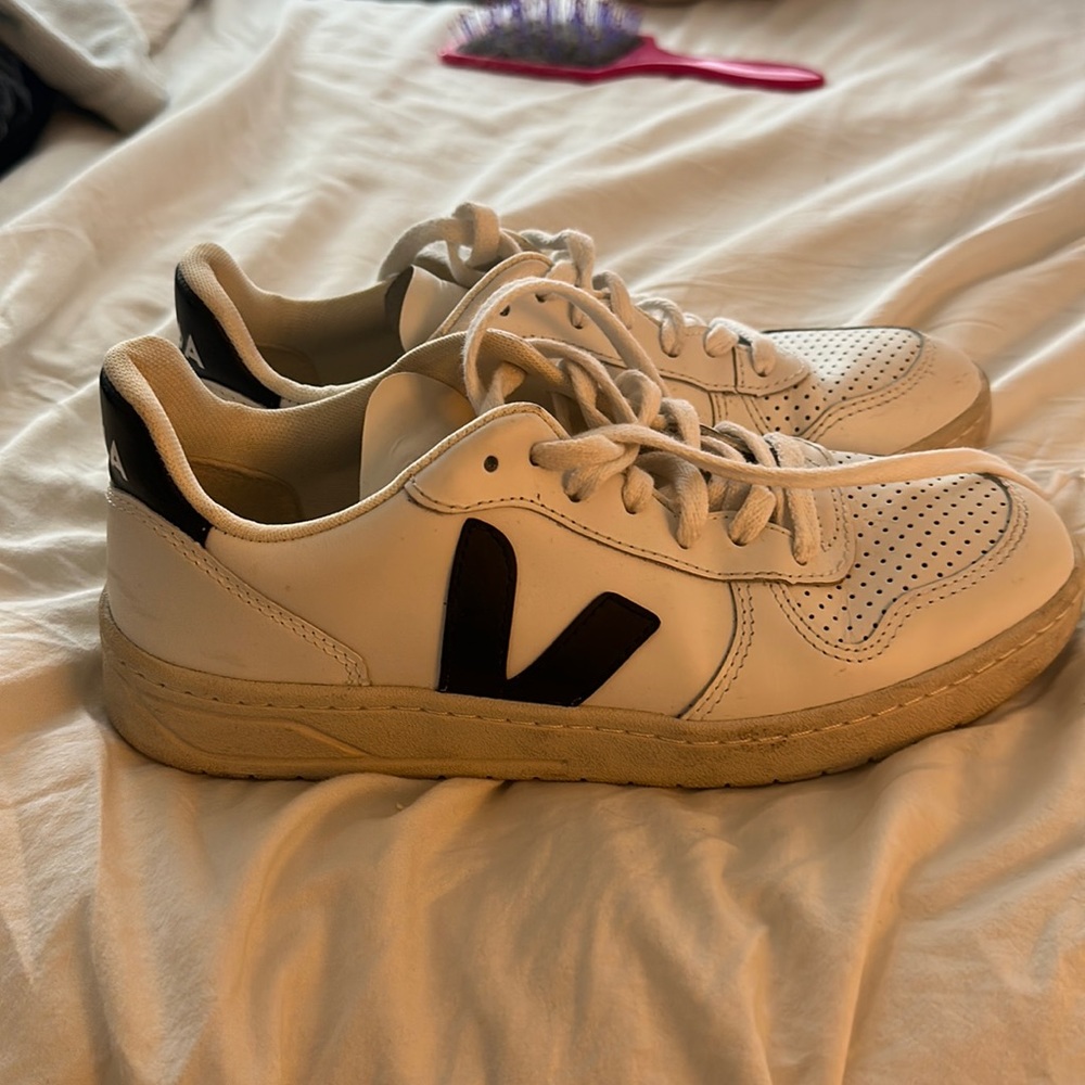 Veja Sneakers